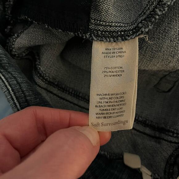 Soft Surroundings Pull-On Stretch Denim Cropped Pants Size M Blue Style 27851 - Picture 5 of 7